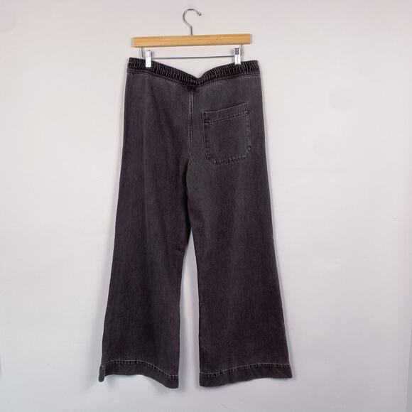 COS Wide-Leg Fluid Denim Pants in Washed Black 4 - Picture 5 of 5